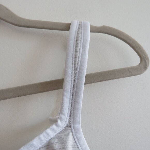 NATORI Yogi Underwire Sports Bra in Feather Gray White - Size 36DDD - Picture 5 of 13